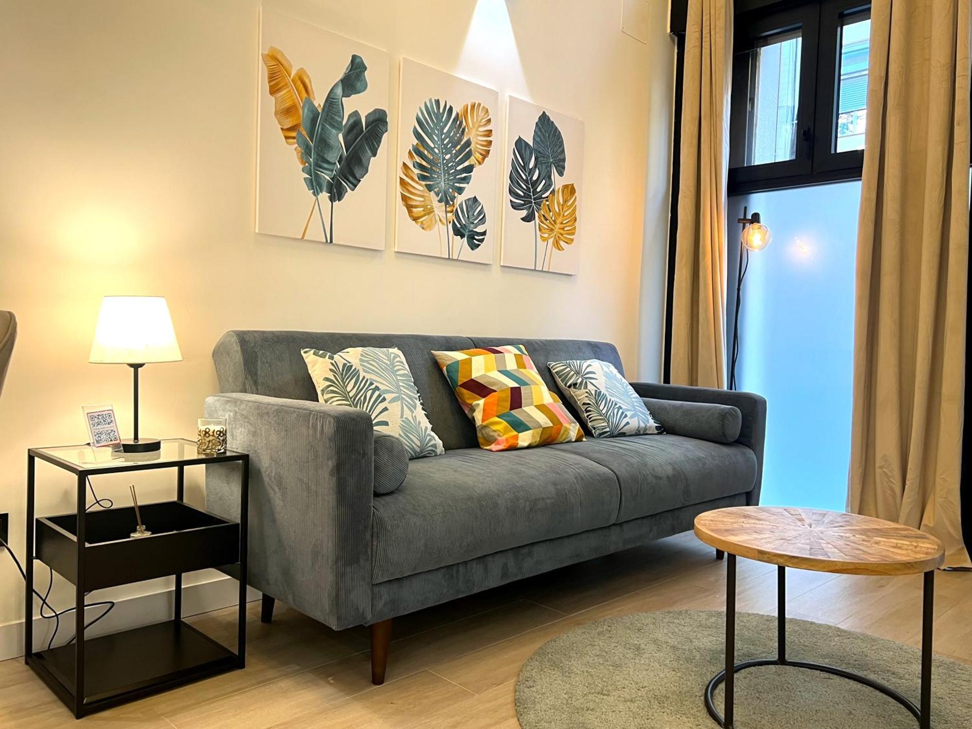 شقة Duplex Moderno Y Acogedor Junto A Atocha مدريد المظهر الخارجي الصورة