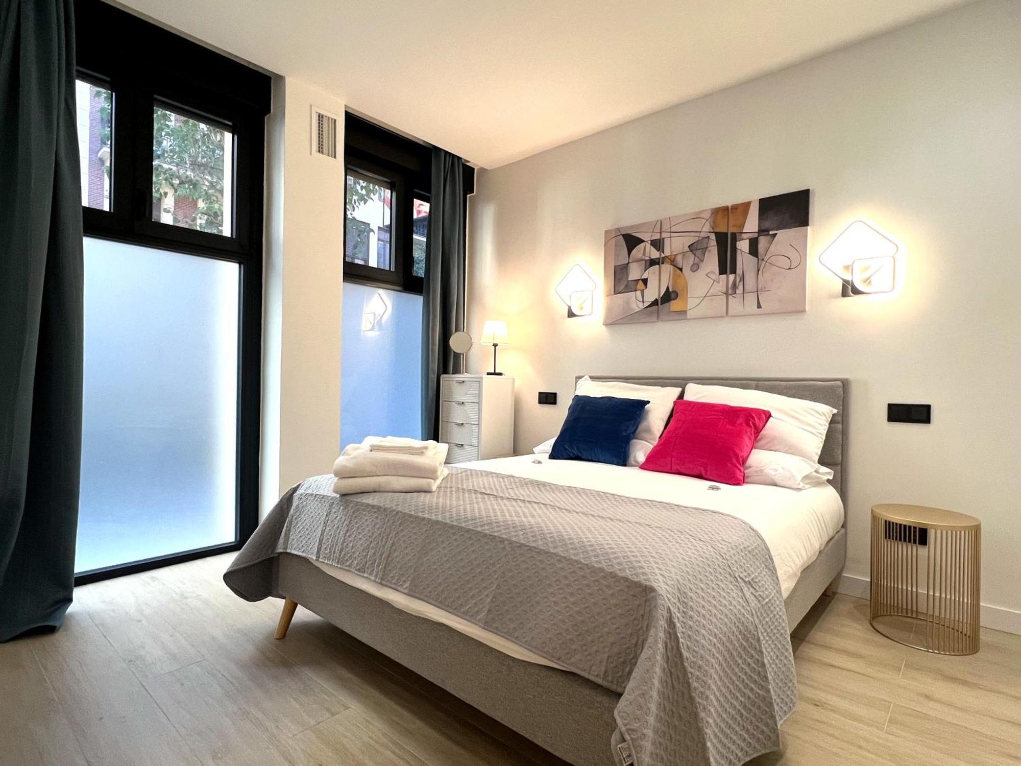 شقة Duplex Moderno Y Acogedor Junto A Atocha مدريد المظهر الخارجي الصورة