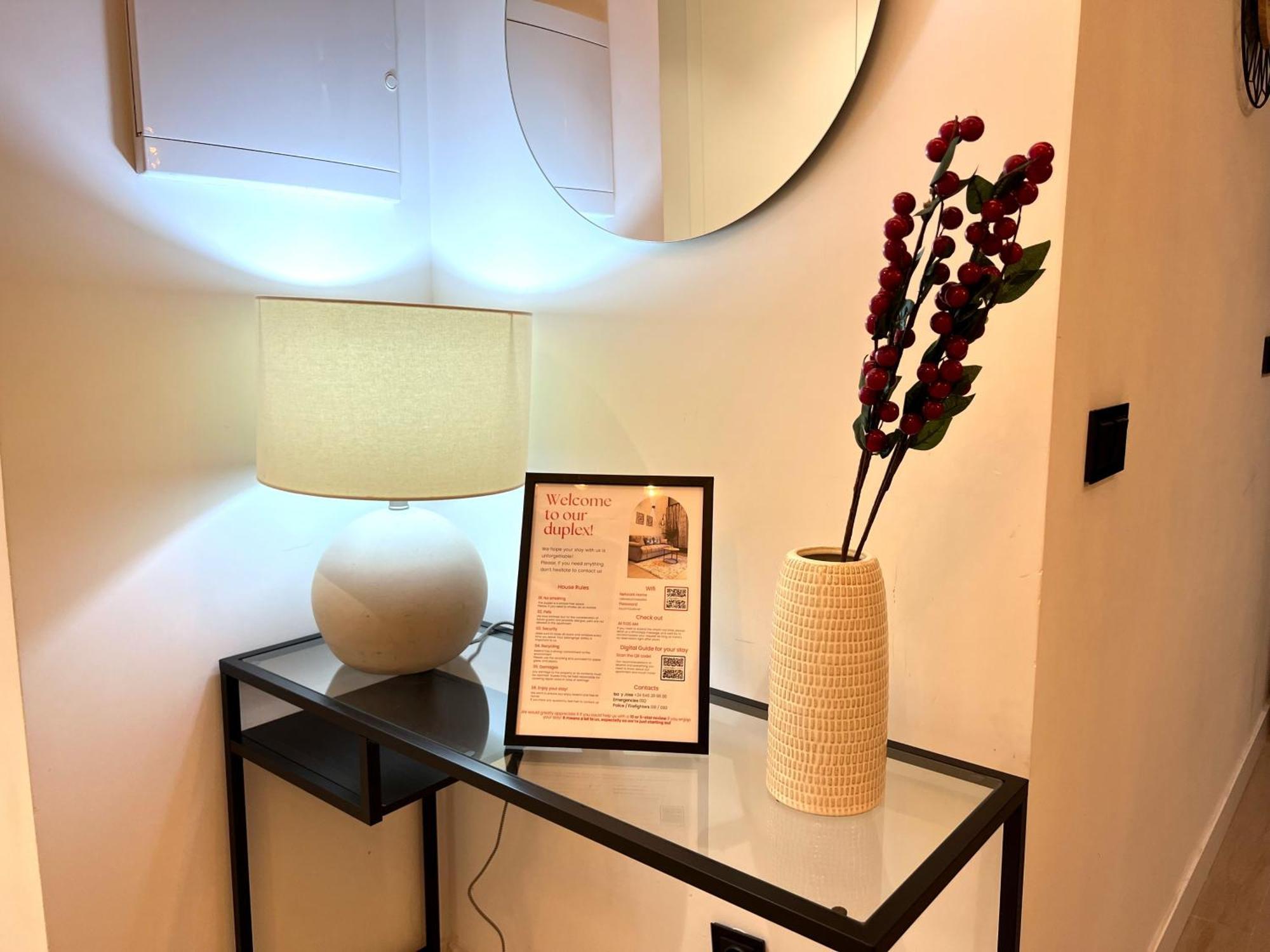 شقة Duplex Moderno Y Acogedor Junto A Atocha مدريد المظهر الخارجي الصورة